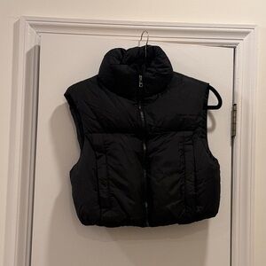 Bershka Cropped Black Puffer Vest